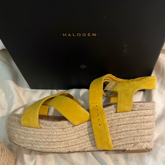 Halogen Platform Sandals - Picture 2 of 6